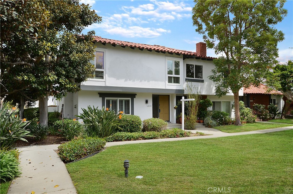 2214 Vista Hogar, Newport Beach CA 92660 - photo 4