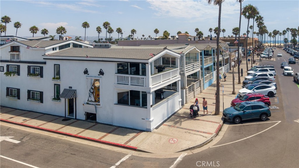 2214 W Oceanfront B, Newport Beach CA 92663 - photo 5
