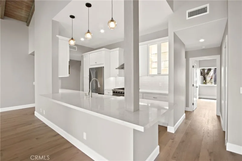 2219 Fiesta, Newport Beach, CA 92660