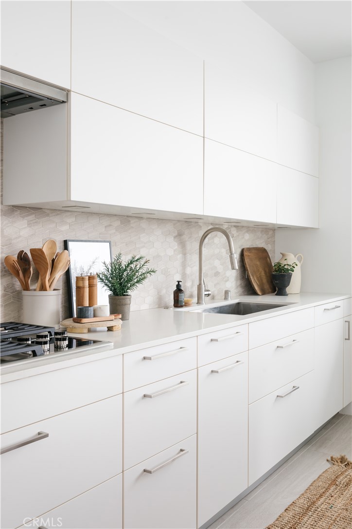 2230 Newport Blvd Unit 301 - 2230 Newport Boulevard 301, Newport Beach CA 92663 - photo 9
