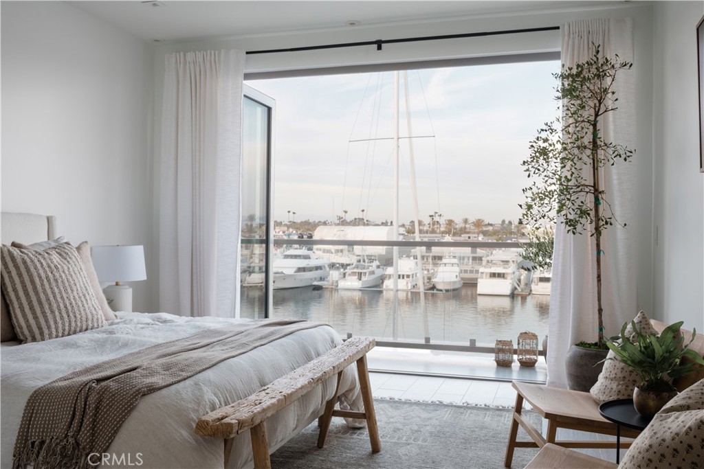 2230 Newport Blvd Unit 301 - 2230 Newport Boulevard 301, Newport Beach CA 92663 - photo 10