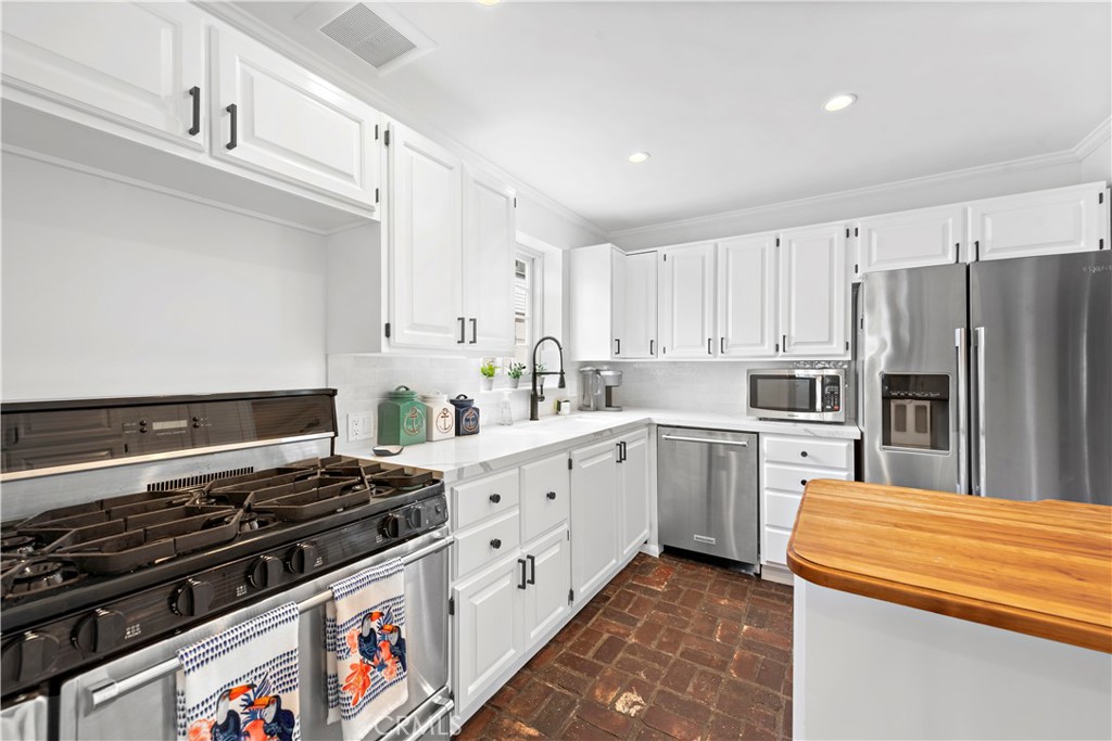 224 Amethyst, Newport Beach CA 92662 - photo 8