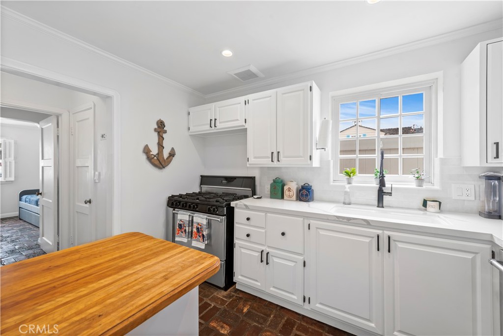 224 Amethyst, Newport Beach CA 92662 - photo 10