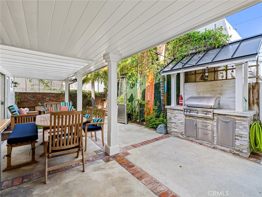 224 Coral, Newport Beach CA 92662 - photo 12