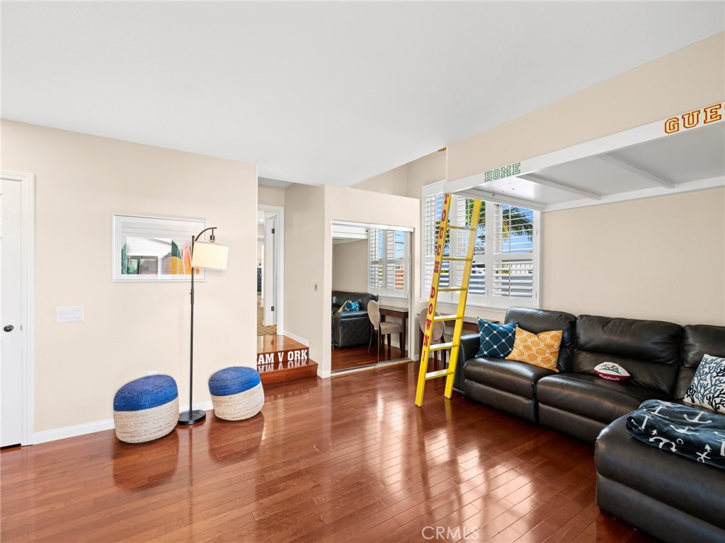 224 Coral, Newport Beach CA 92662 - photo 32