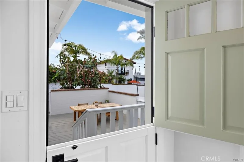 226 La Jolla, Newport Beach