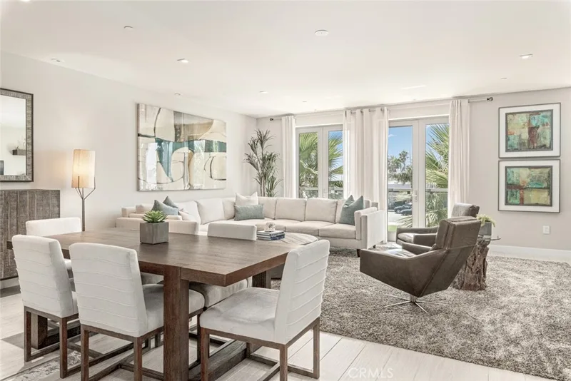2280 Newport Boulevard 203, Newport Beach