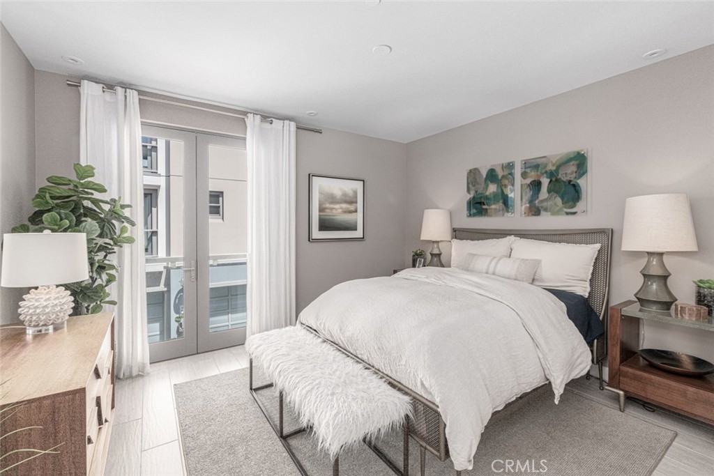 2280 Newport Boulevard 203, Newport Beach CA 92663 - photo 5