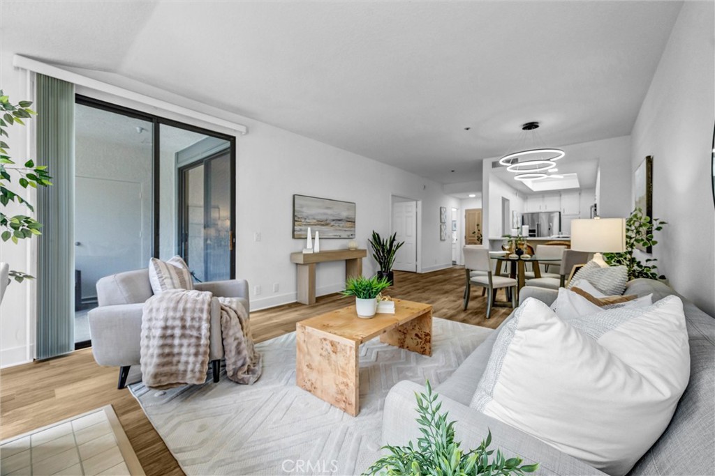 230 Lille 102, Newport Beach CA 92663 - photo 2