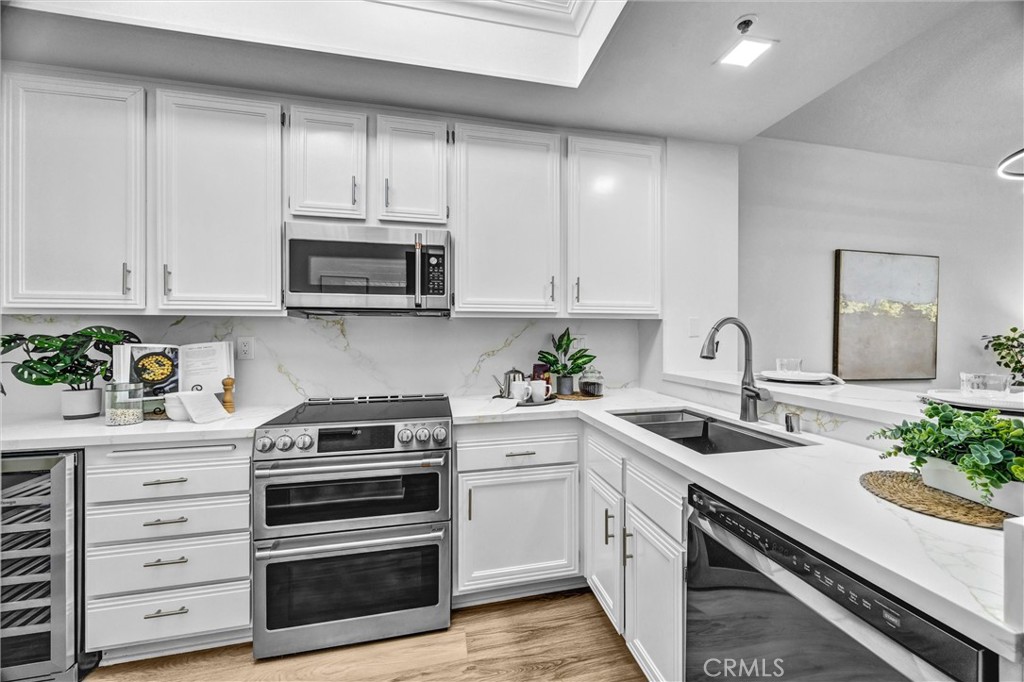 230 Lille 102, Newport Beach CA 92663 - photo 11