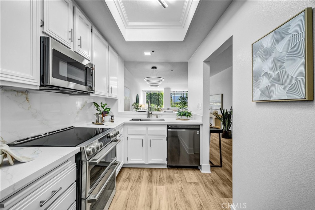 230 Lille 102, Newport Beach CA 92663 - photo 14