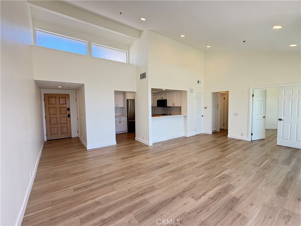 230 Lille Lane 308, Newport Beach CA 92663 - photo 5