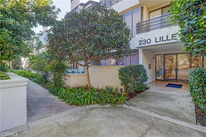230 Lille, Newport Beach, CA 92663