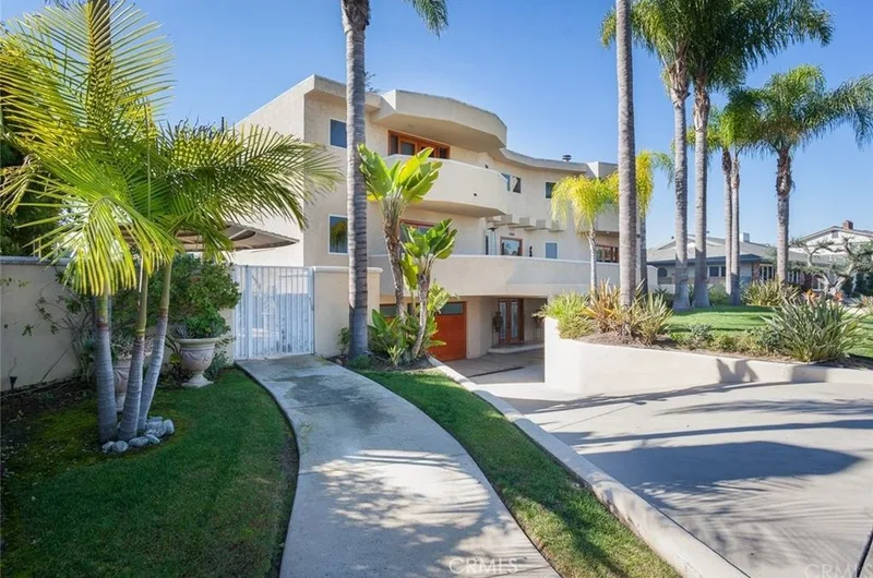 2301 Irvine, Newport Beach, CA 92660