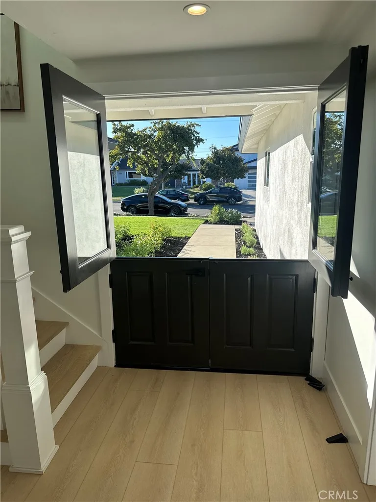 2316 La Linda Place, Newport Beach, CA 92660