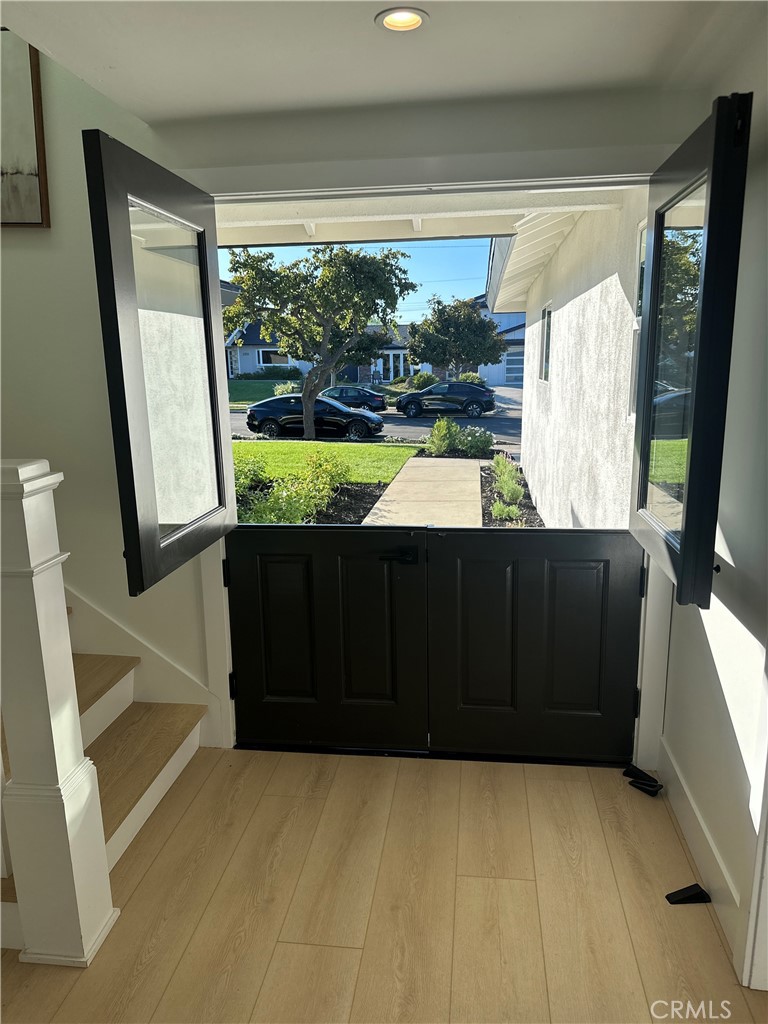 Charming double Dutch entry lets the ocean breeze flow - 2316 La Linda Place, Newport Beach CA 92660 - photo 1