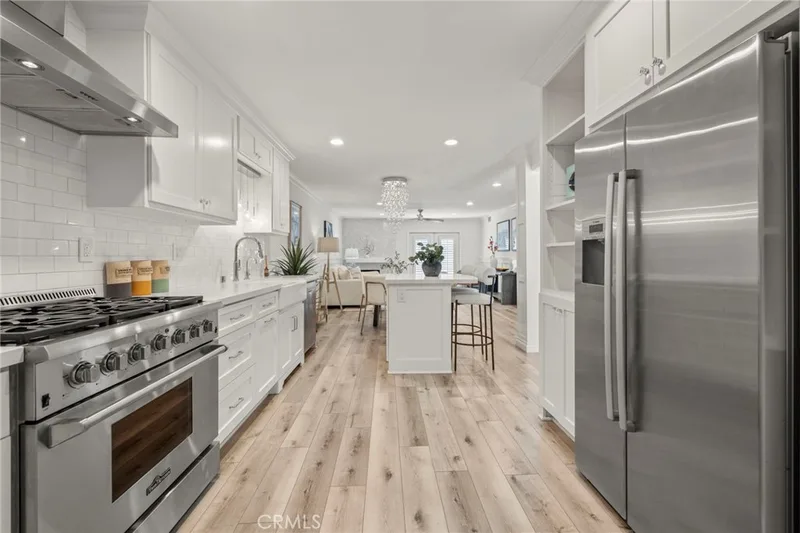 2332 Vista Huerta, Newport Beach