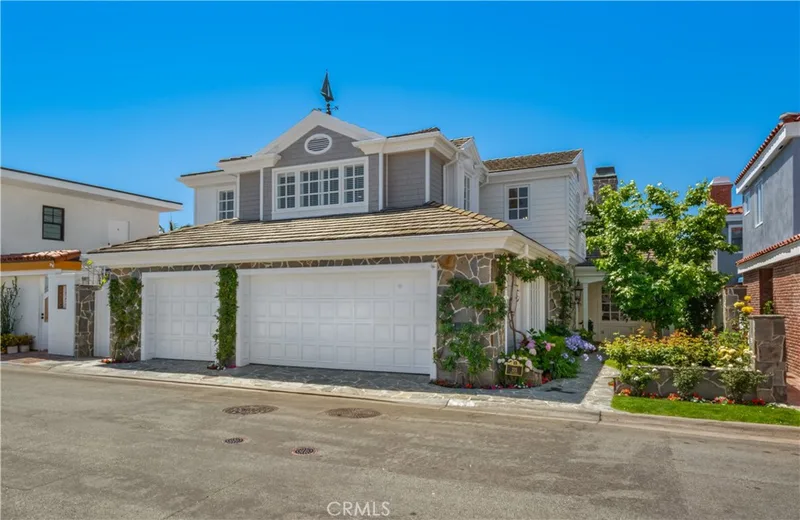 235 Via Ithaca, Newport Beach, CA 92663