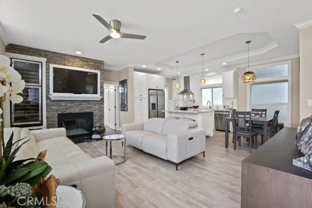 237 Plymouth Avenue, Newport Beach, CA 92660