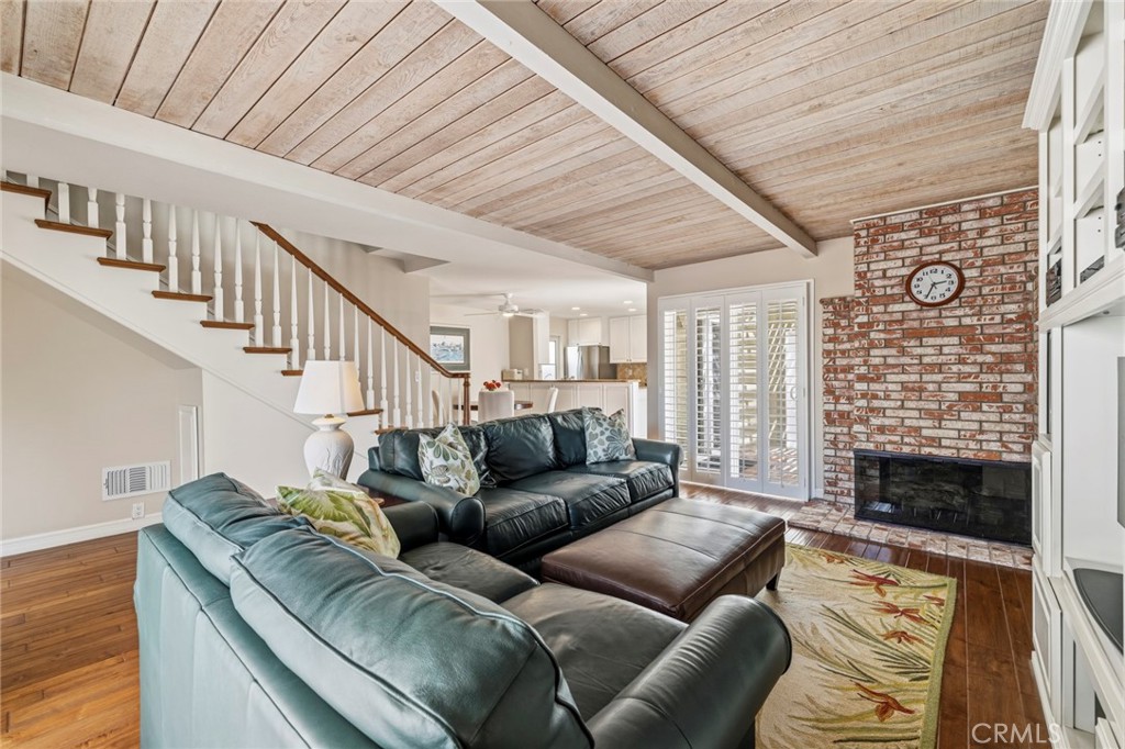 238 Walnut Street, Newport Beach CA 92663 - photo 4