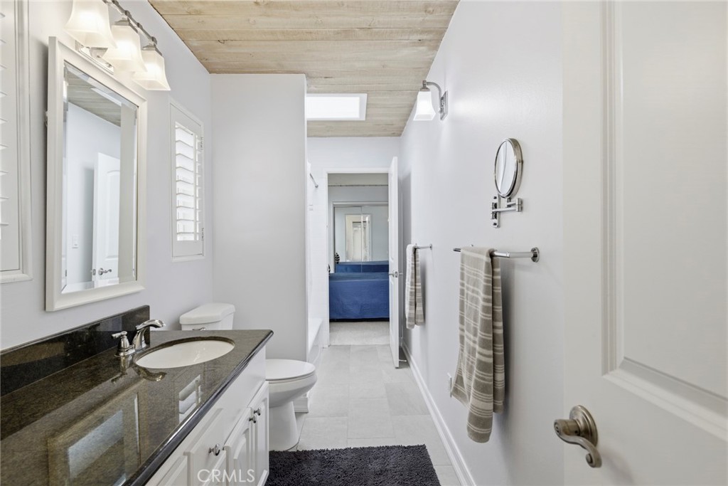 238 Walnut Street, Newport Beach CA 92663 - photo 22