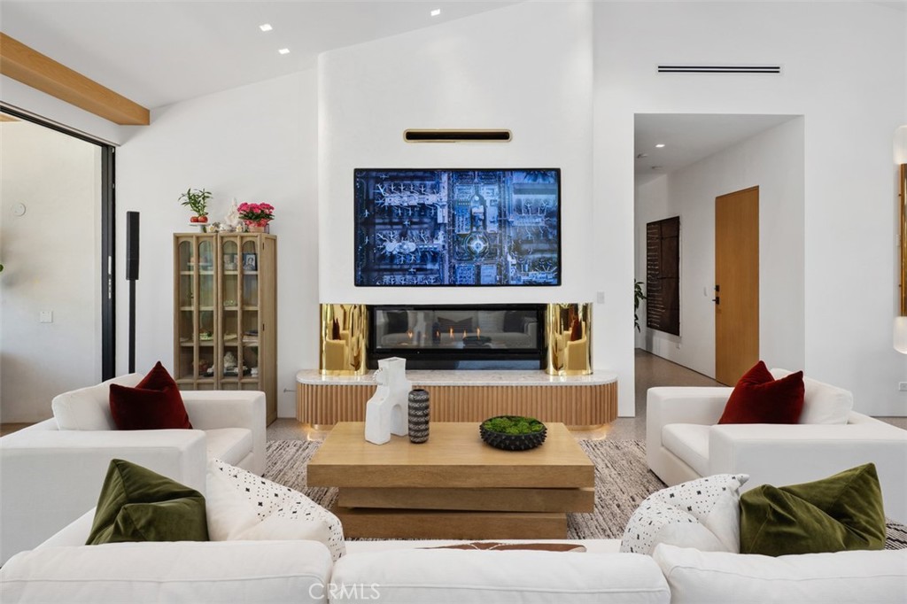 Bespoke fireplace in Grand room - 2398 Redlands Drive, Newport Beach CA 92660 - photo 5