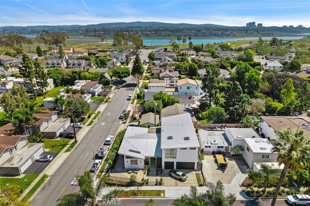 Short walk to the BackvBay - 2398 Redlands Drive, Newport Beach CA 92660 - photo 45