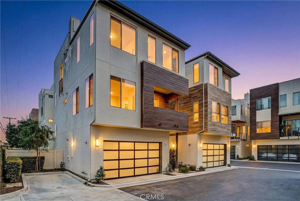 24 Ebb Tide, Newport Beach CA 92663 - photo 1