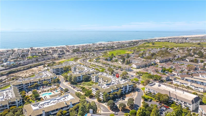 240 Nice 302, Newport Beach, CA 92663