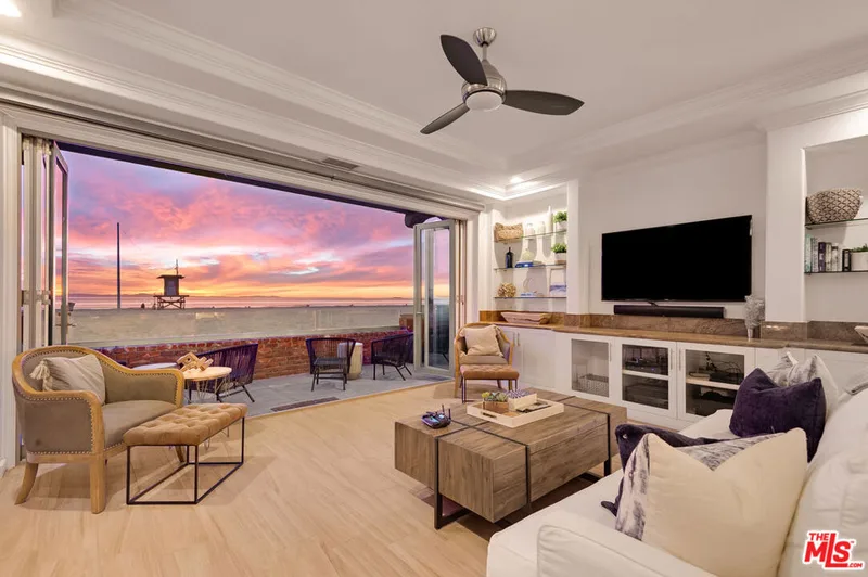 2400 W OCEANFRONT, Newport Beach