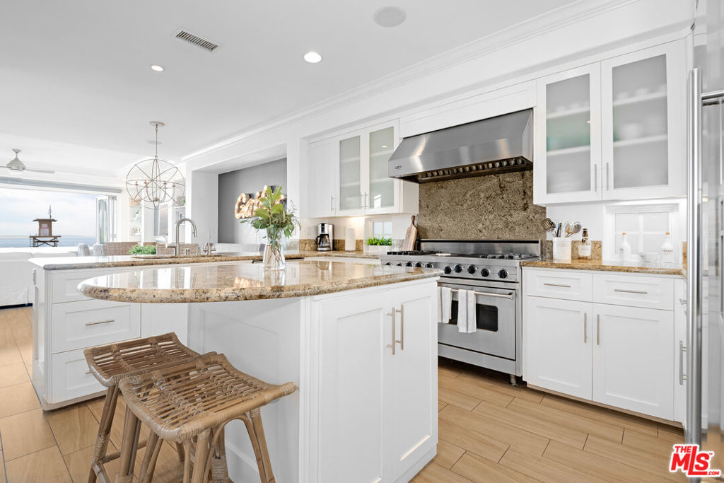2400 W OCEANFRONT, Newport Beach CA 92663 - photo 6