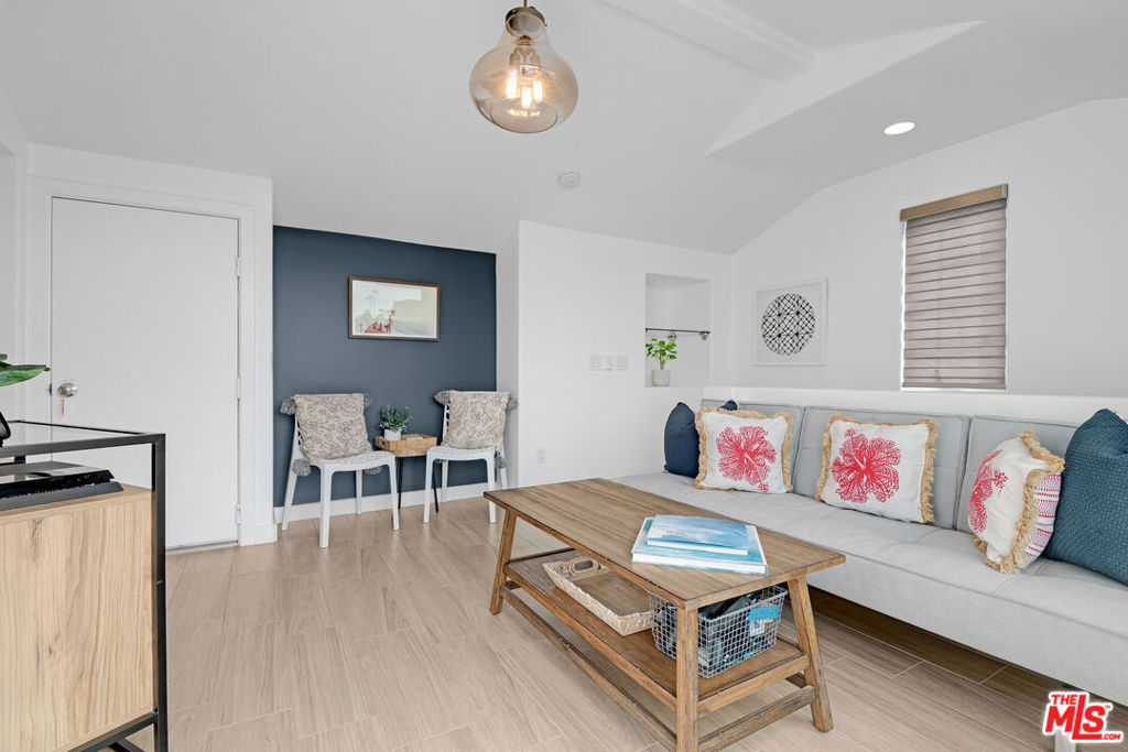 2400 W OCEANFRONT, Newport Beach CA 92663 - photo 16