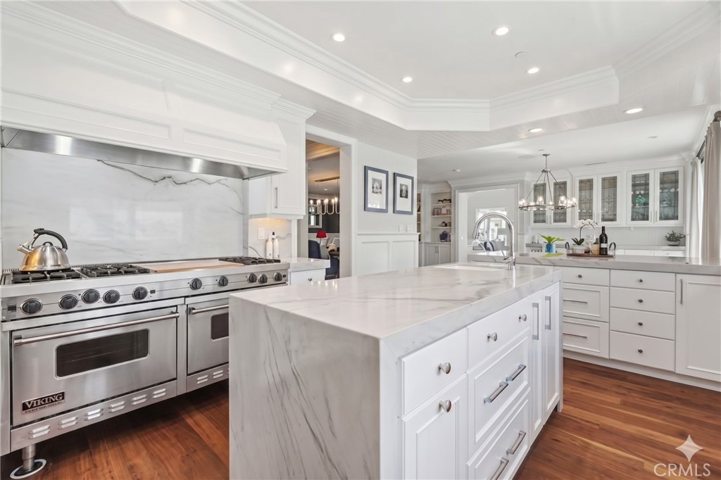 2401 Clay, Newport Beach CA 92663 - photo 6