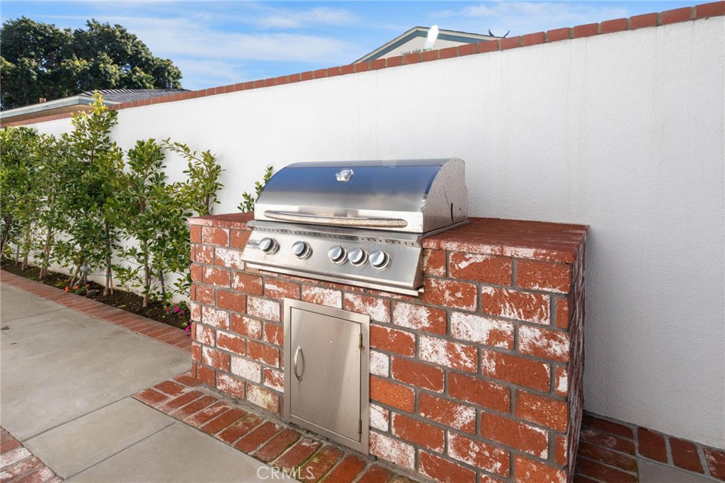 2401 Clay, Newport Beach CA 92663 - photo 29