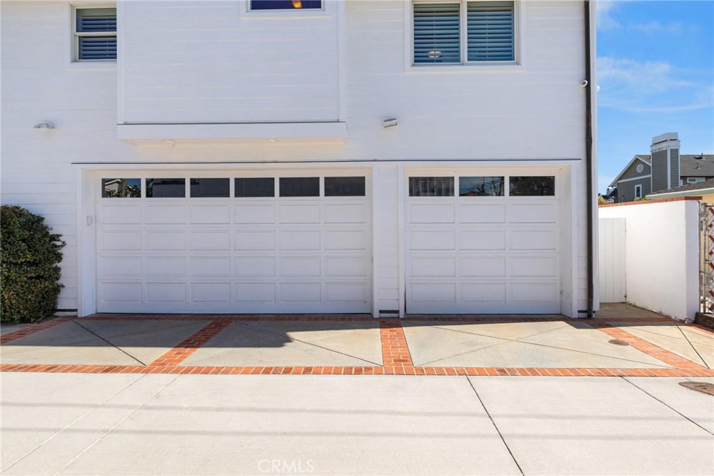 3 Car Garage - 2401 Clay, Newport Beach CA 92663 - photo 35