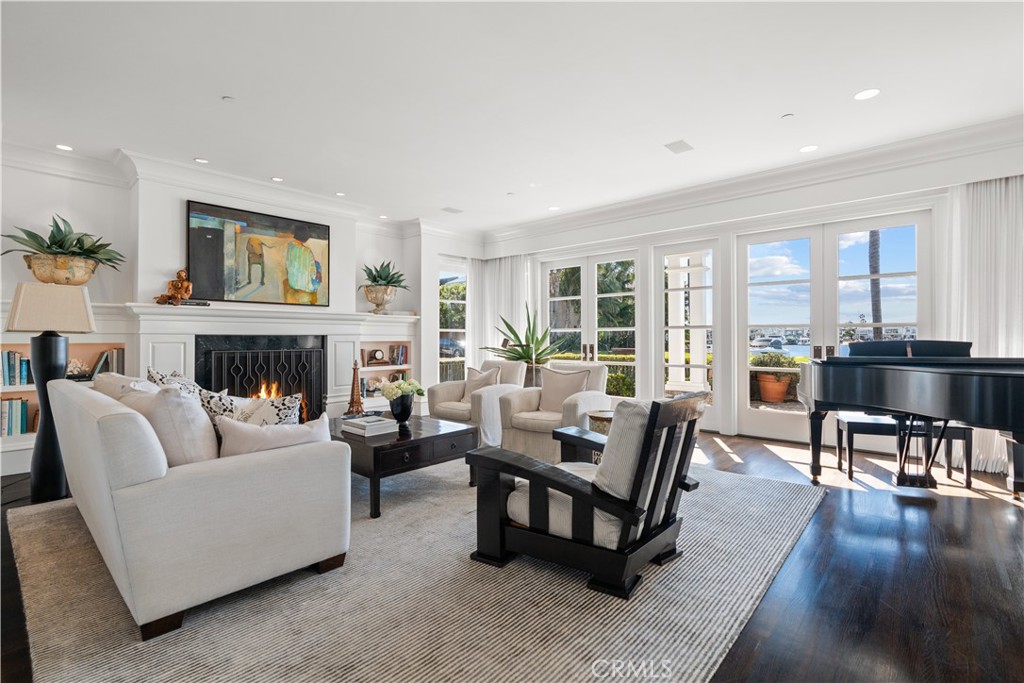 2411 Bayshore, Newport Beach CA 92663 - photo 5