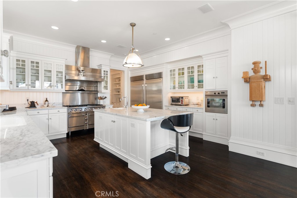 2411 Bayshore, Newport Beach CA 92663 - photo 10