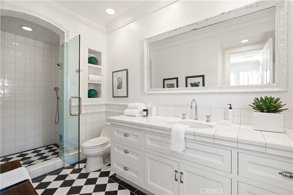 2411 Bayshore, Newport Beach CA 92663 - photo 28