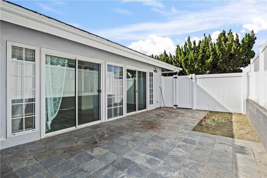 2424 University Dr, Newport Beach CA 92660 - photo 21
