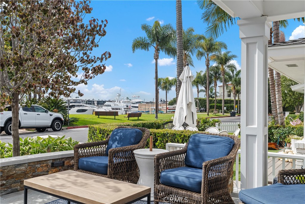 Watch the boat parade this Christmas! - 2431 Bayshore, Newport Beach CA 92663 - photo 3