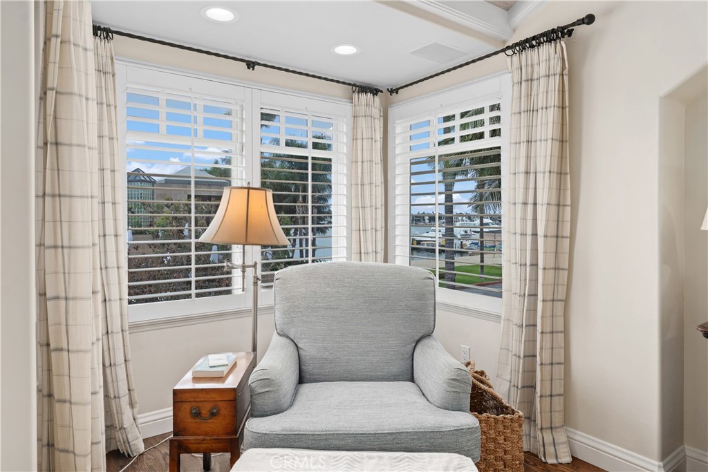 2431 Bayshore, Newport Beach CA 92663 - photo 19