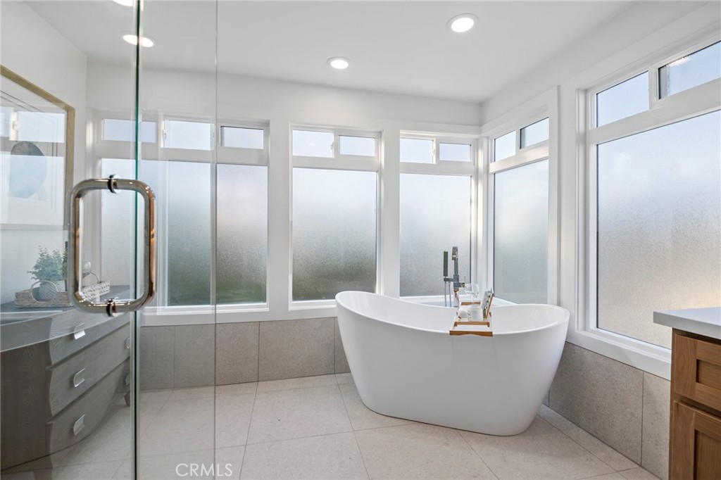 25 Rue Grand Ducal, Newport Beach CA 92660 - photo 30