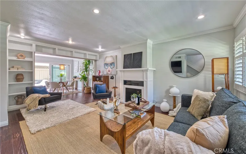 25 Sand Dollar Court 19, Newport Beach, CA 92663