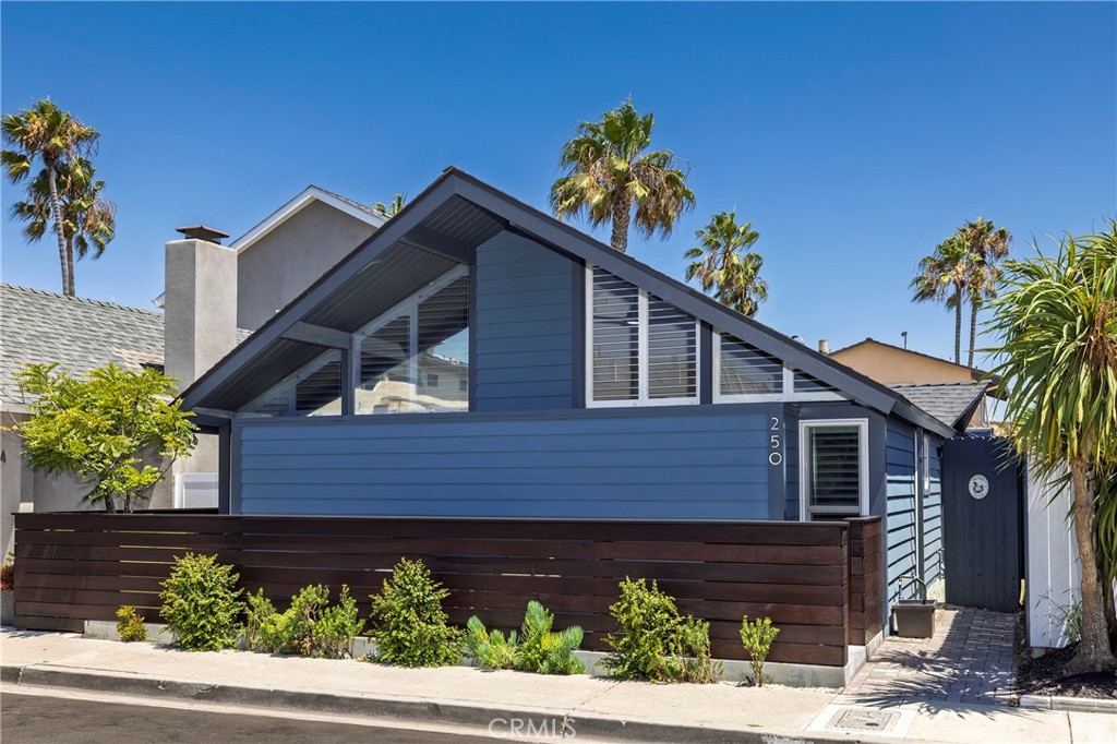 250 62nd Street, Newport Beach CA 93663 - photo 1