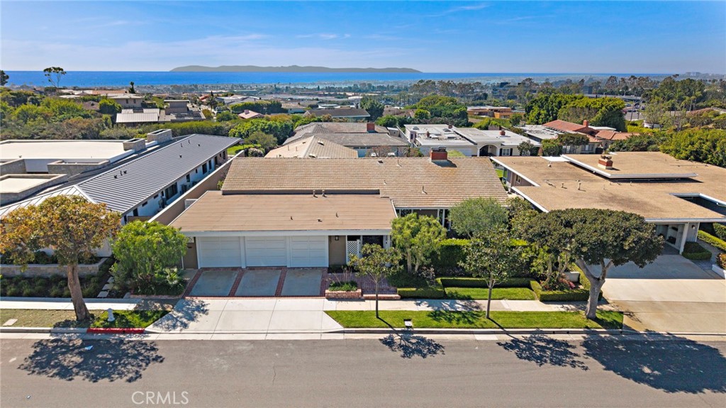 2507 Blue Water Drive, Newport Beach CA 92625 - photo 1