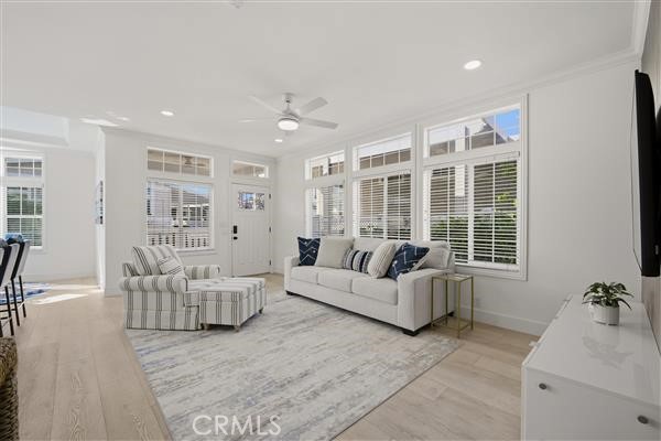 252 Mayflower, Newport Beach CA 92660 - photo 9