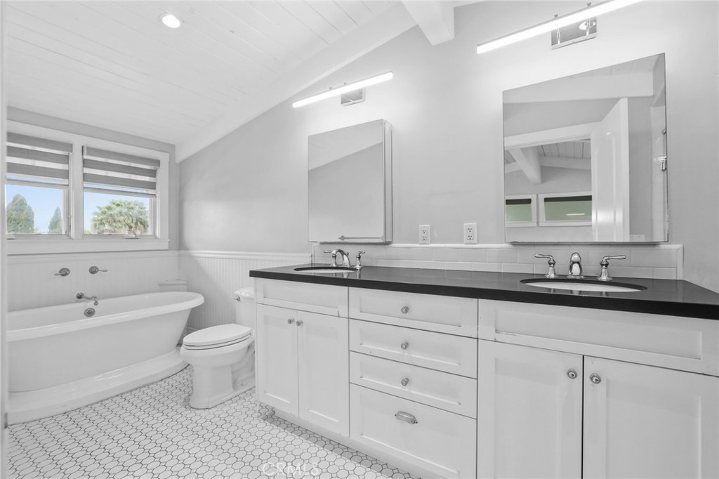 Primary bathroom - 2520 Cliff Drive, Newport Beach CA 92663 - photo 18