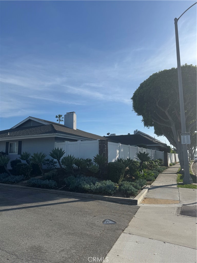 2522 University, Newport Beach CA 92660 - photo 15