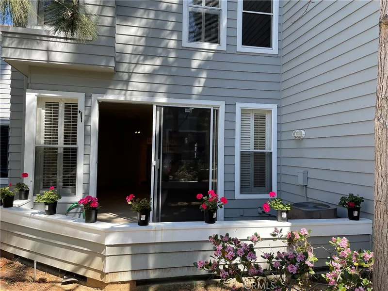 253 Chesterfield 145, Newport Beach, CA 92660