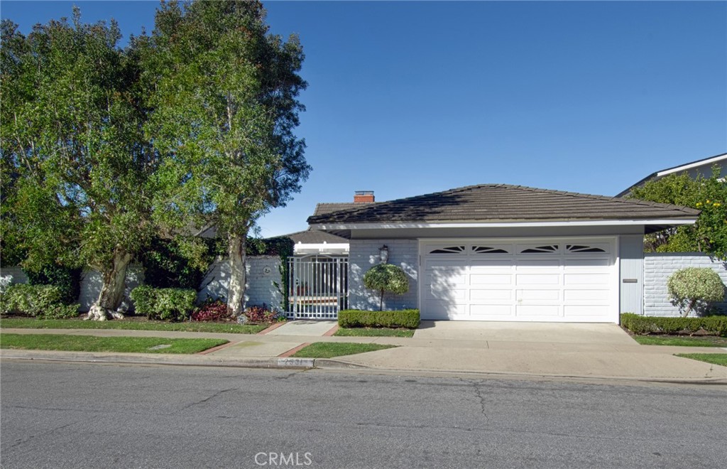 2531 Buckeye, Newport Beach CA 92660 - photo 1